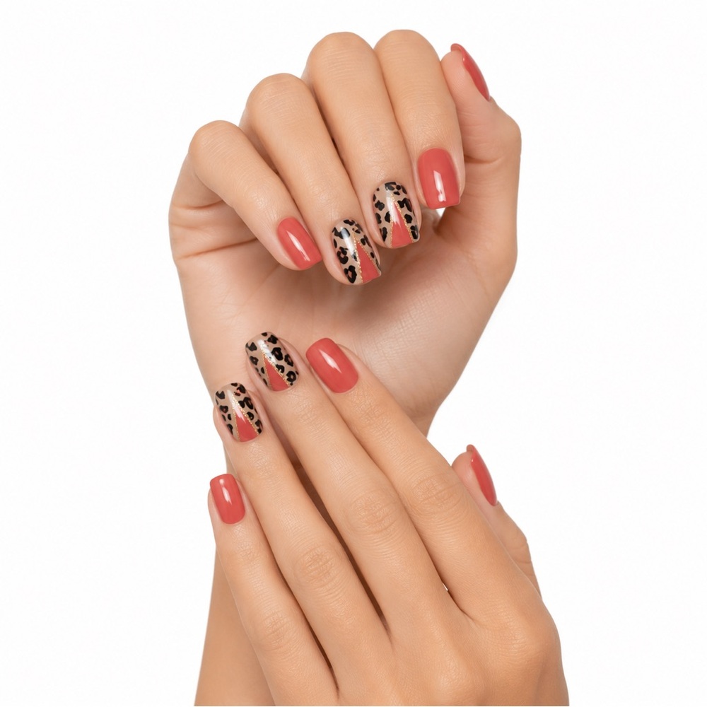 NWT Sassy + Chic Leopard & Red design Artificial Press On Nails